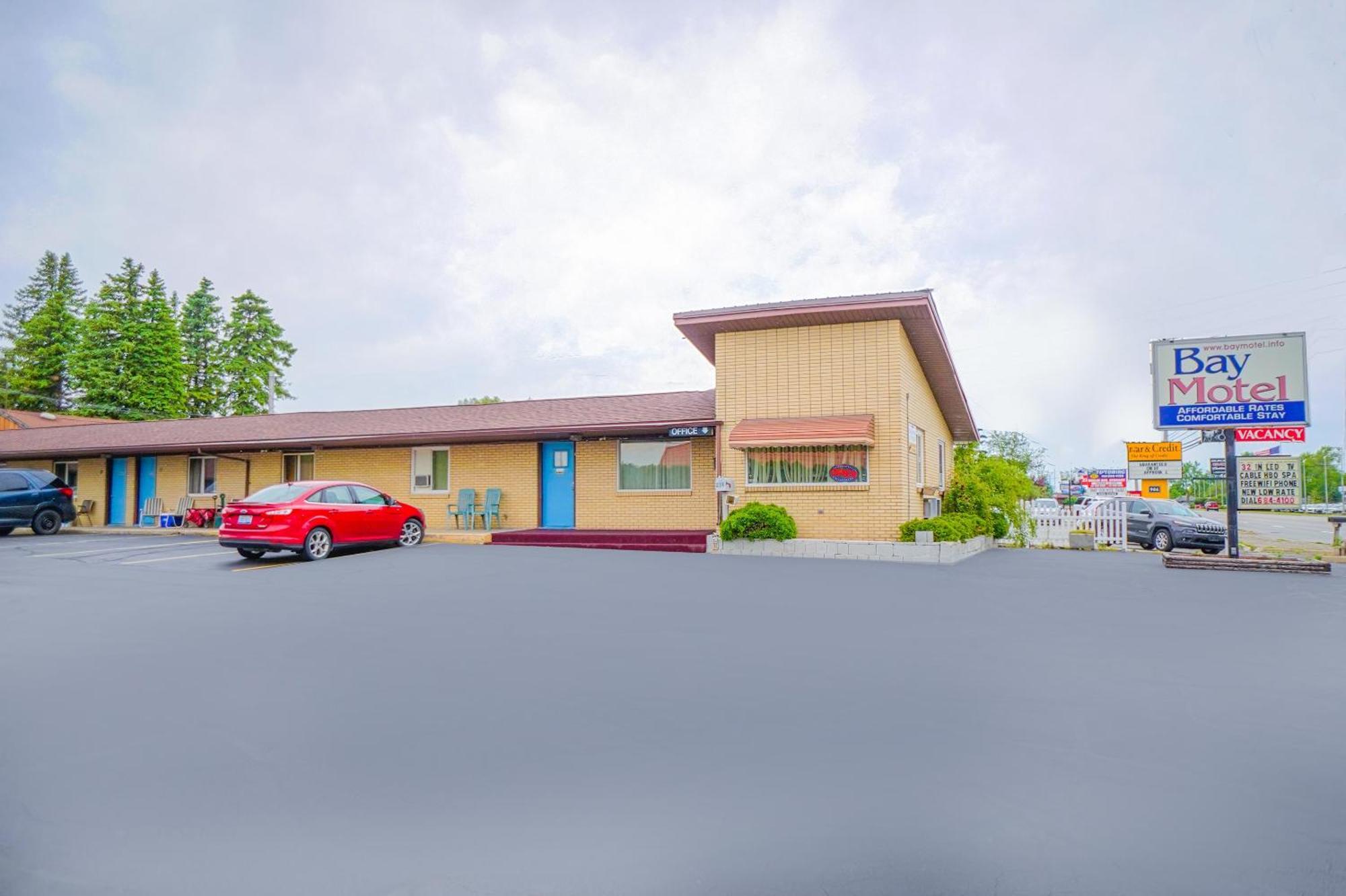 Bay Motel By Oyo Bay City Esterno foto