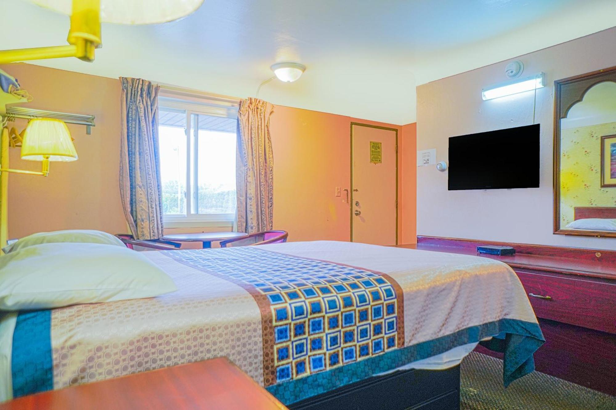 Bay Motel By Oyo Bay City Esterno foto