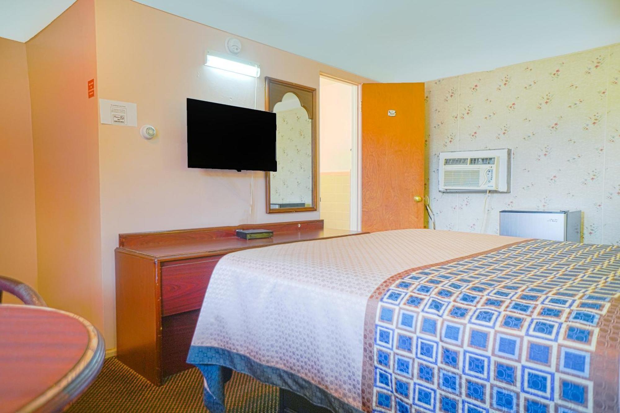 Bay Motel By Oyo Bay City Esterno foto