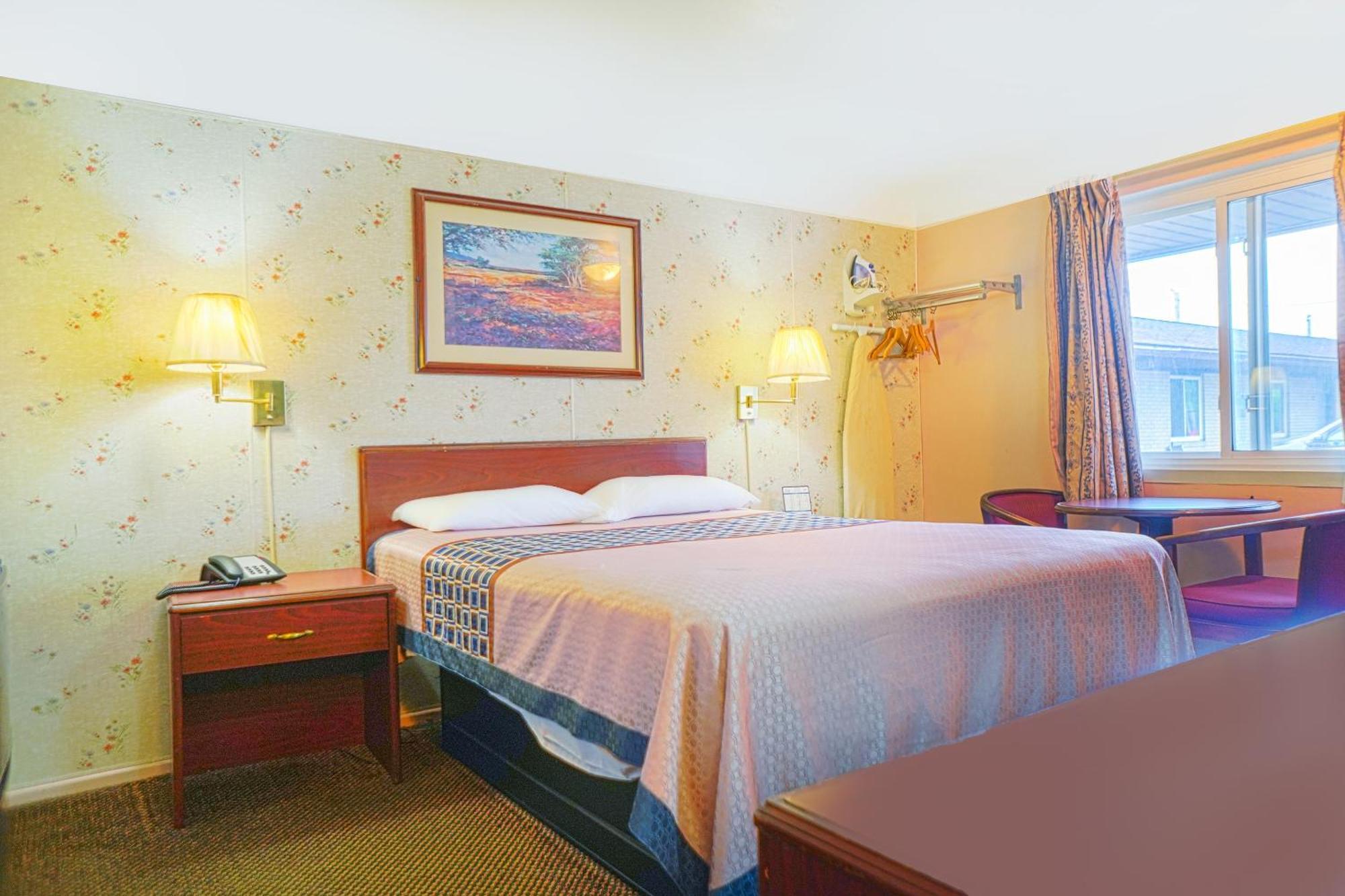 Bay Motel By Oyo Bay City Esterno foto